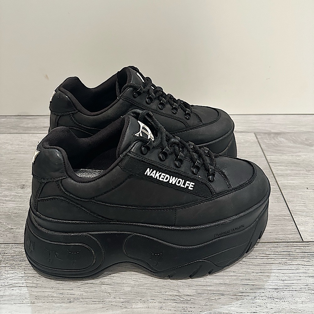 NAKED WOLF BLACK LEATHER SNEAKERS